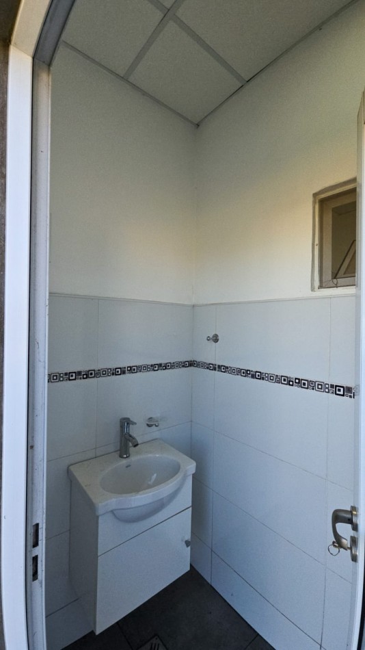 Quincho con potencial en barrio privado