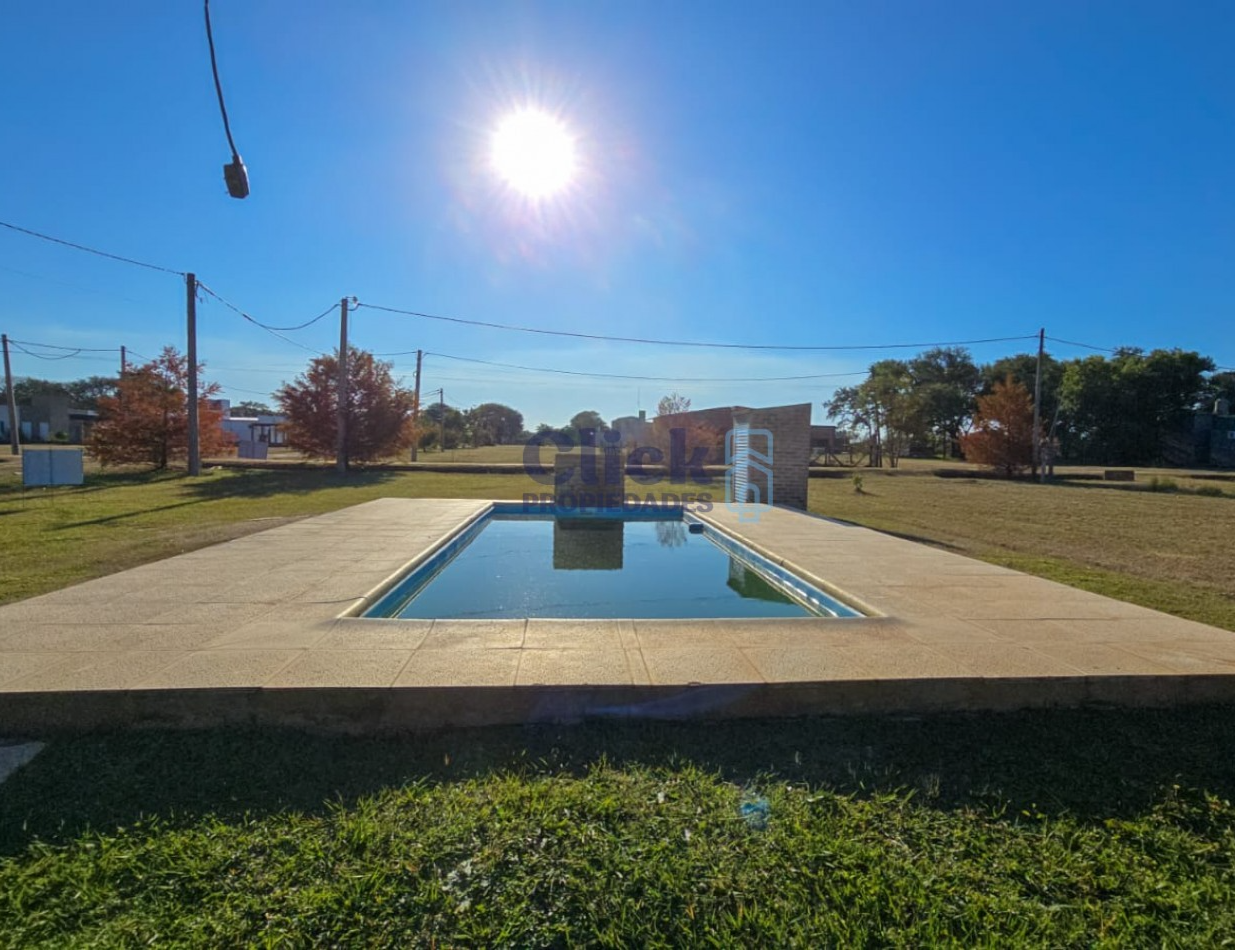Quincho con potencial en barrio privado