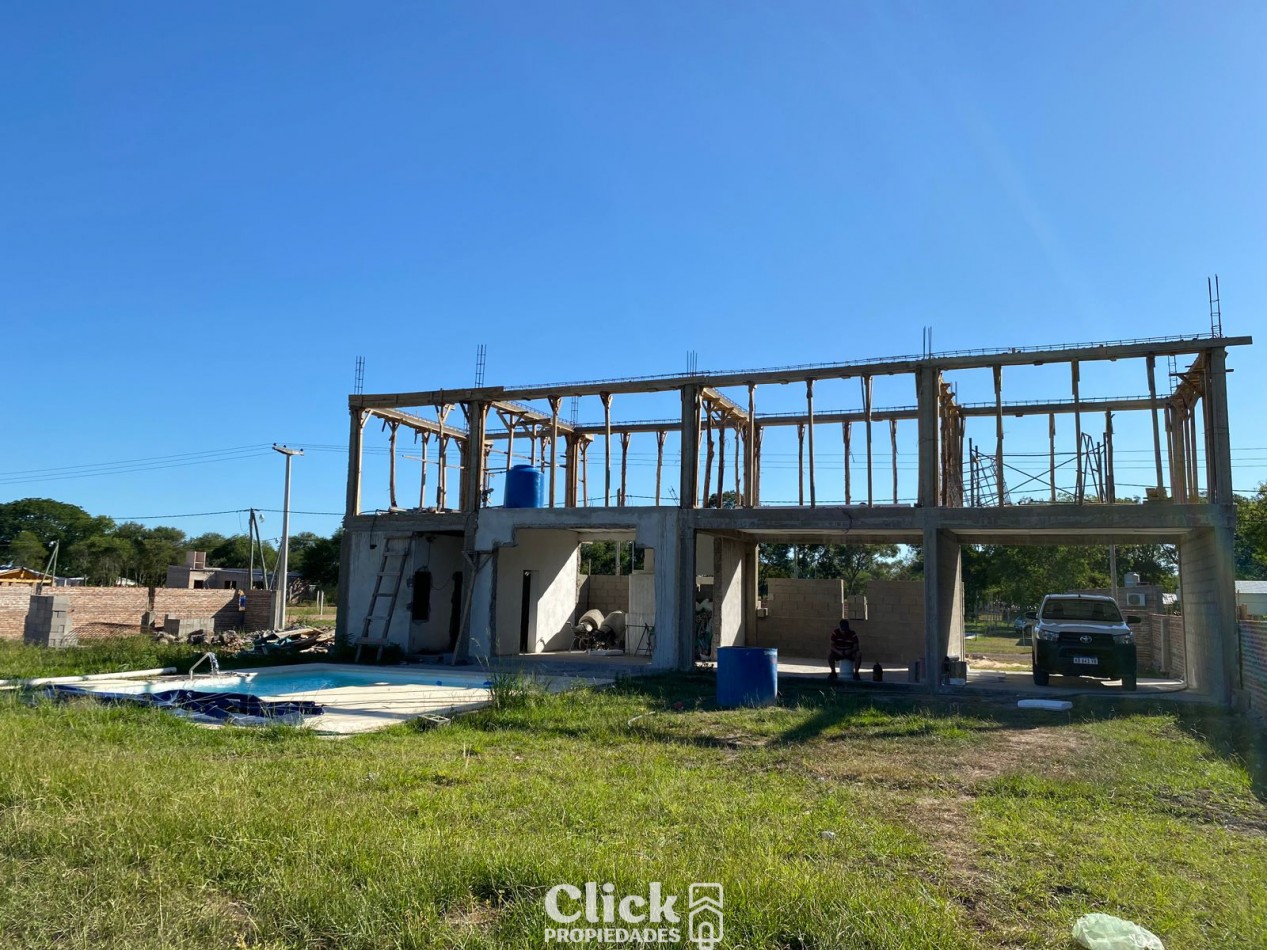 Construccion con potencial en zona alta - 90 m² + pileta + loza