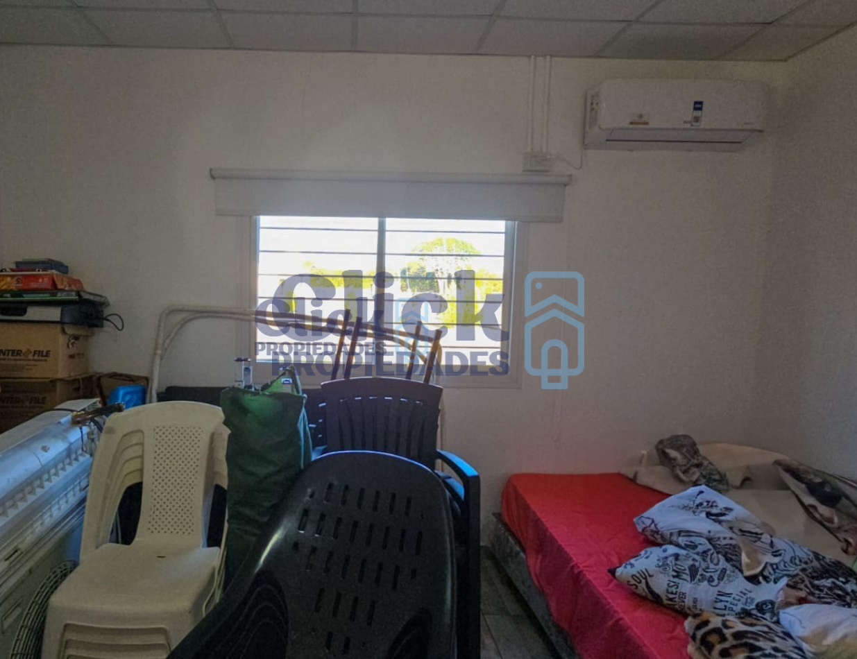 Quincho con potencial en barrio privado
