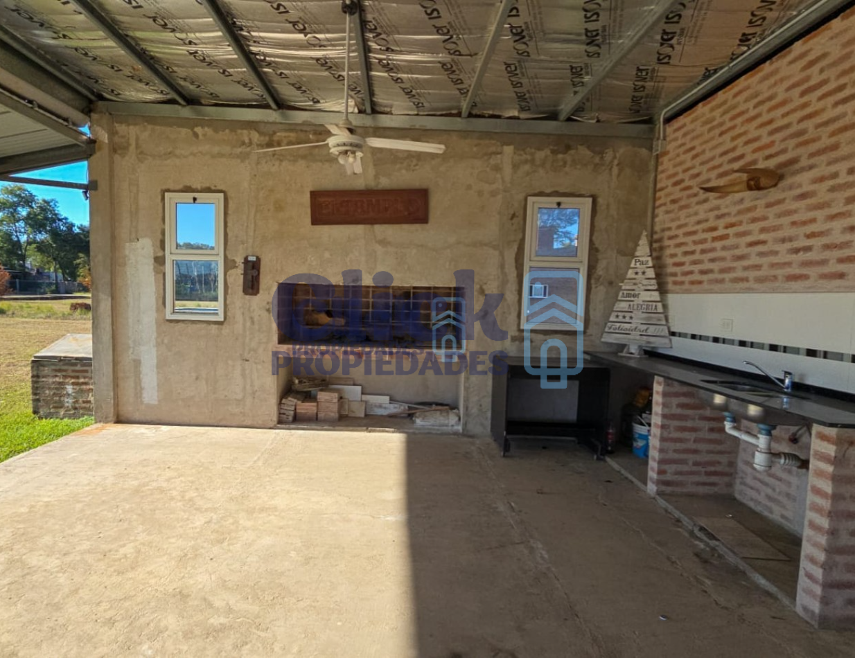 Quincho con potencial en barrio privado